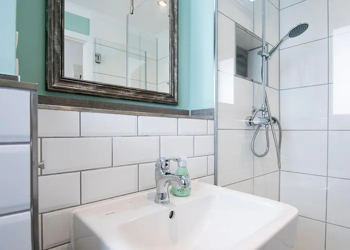 Strandschloss Strandkoje-ostseeblick *